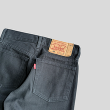 Load image into Gallery viewer, 90s Levi's 501 denim - 26/28