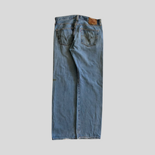 Load image into Gallery viewer, 00s Levi's 501 denim - 34/31