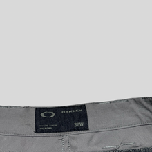 Load image into Gallery viewer, Oakley shorts  - 28