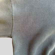 Load image into Gallery viewer, 00s Russell athletic blank sweatshirt - XL