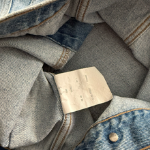 Load image into Gallery viewer, 90s Levi’s Jean jacket - S