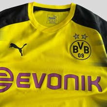 Load image into Gallery viewer, 2017-18 Dortmund PULISIC 22 CL - S