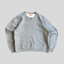 Load image into Gallery viewer, 90s Russell athletic blank sweatshirt - XS/S