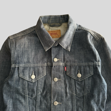 Load image into Gallery viewer, 00s Levi’s Raw Jean jacket - XS