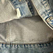 Load image into Gallery viewer, 90s Levi’s orange tab Jean jacket - XS