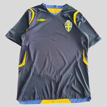 Load image into Gallery viewer, 2008-09 Sweden away - M