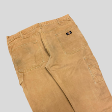 Load image into Gallery viewer, 00s Dickies padded carpenter pants - 38/32