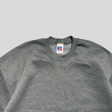Load image into Gallery viewer, 00s Russell athletic blank sweatshirt - XL/XXL