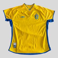 Load image into Gallery viewer, 2003 Sweden wmns home - w38