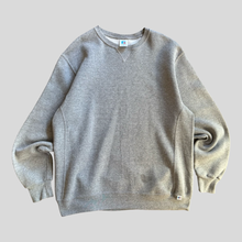 Load image into Gallery viewer, 00s Russell athletic blank sweatshirt - XXL