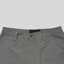 Load image into Gallery viewer, Oakley shorts  - 28
