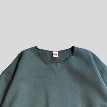 Load image into Gallery viewer, 90s Russell athletic blank sweatshirt - XL