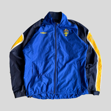 Load image into Gallery viewer, 2006-07 Sweden track jacket - S