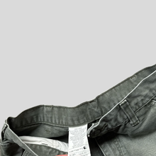 Load image into Gallery viewer, 00s Carhartt Carpenter pants - 30/31