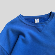 Load image into Gallery viewer, 00s Russell athletic blank sweatshirt - L