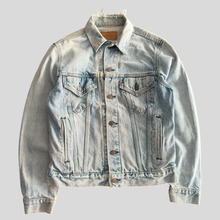 Load image into Gallery viewer, 90s Levi’s Jean jacket - XS