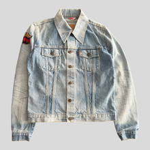 Load image into Gallery viewer, 90s Levi’s orange tab Jean jacket - XS