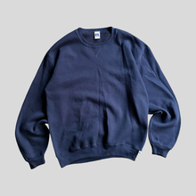 Load image into Gallery viewer, 00s Russell athletic blank sweatshirt - XL/XXL