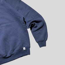 Load image into Gallery viewer, 00s Russell athletic blank sweatshirt - L