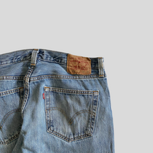 Load image into Gallery viewer, 00s Levi's 501 denim - 34/31