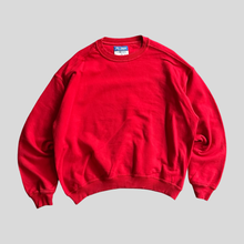Load image into Gallery viewer, 00s Russell athletic blank sweatshirt - M