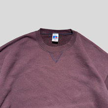 Load image into Gallery viewer, 00s Russell athletic blank sweatshirt - L/XL
