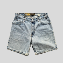 Load image into Gallery viewer, 90s Levi's silver tab shorts - 30
