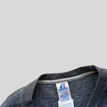 Load image into Gallery viewer, 00s Russell athletic blank sweatshirt - XL

