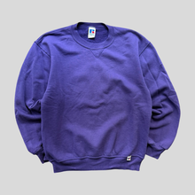 Load image into Gallery viewer, 00s Russell athletic blank sweatshirt - M
