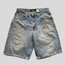 Load image into Gallery viewer, 90s Levi's silver tab shorts - 32
