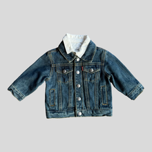 Load image into Gallery viewer, 00s Levi's jean jacket - 6/9M
