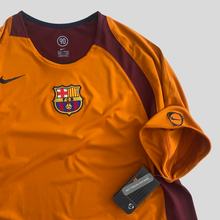 Load image into Gallery viewer, 2004 Fc Barcelona training Jersey - XL
