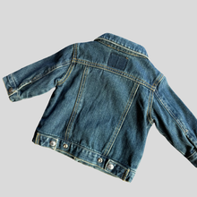 Load image into Gallery viewer, 00s Levi's jean jacket - 6/9M

