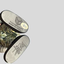 Load image into Gallery viewer, Stüssy x medicom crown big figure
