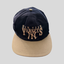 Load image into Gallery viewer, 90s New York yankees cap
