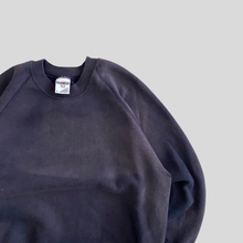 Load image into Gallery viewer, 90s Blank Faded sweatshirt - M/L
