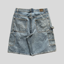 Load image into Gallery viewer, 90s Levi's silver tab carpenter shorts - 36
