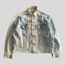 Load image into Gallery viewer, 90s Levi’s orange tab Jean jacket - XS
