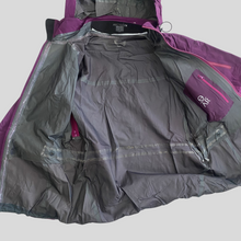 Load image into Gallery viewer, 00s Arc&#39;teryx beta ar jacket - S/M
