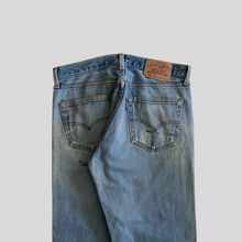 Load image into Gallery viewer, 00s Levi&#39;s 501 denim - 30/31
