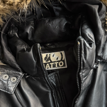 Load image into Gallery viewer, 90s Gatto leather puffer jacket - M
