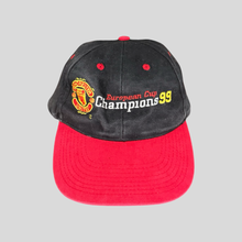 Load image into Gallery viewer, 1999 Manchester United champions cap
