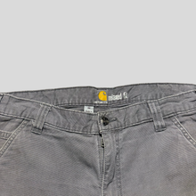 Load image into Gallery viewer, 00s Carhartt carpenter shorts  - 34
