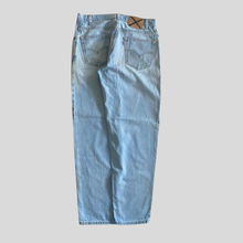 Load image into Gallery viewer, 90s Levi&#39;s 550 denim - 30/31
