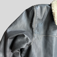 Load image into Gallery viewer, 90s Gatto sherarling detroit leather jacket - L
