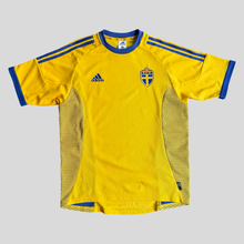 Load image into Gallery viewer, 2002 Sweden home - M
