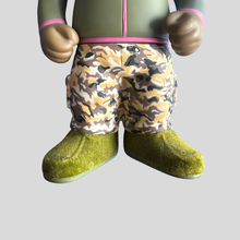 Load image into Gallery viewer, Stüssy x medicom crown big figure
