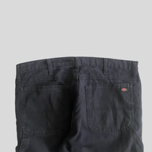 Load image into Gallery viewer, 00s Dickies carpenter pants - 36/34
