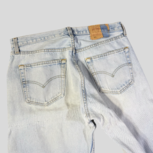 Load image into Gallery viewer, 00s Levi’s 501 denim - 32/32

