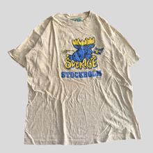 Load image into Gallery viewer, 90s Sverige Stockholm T-shirt - L
